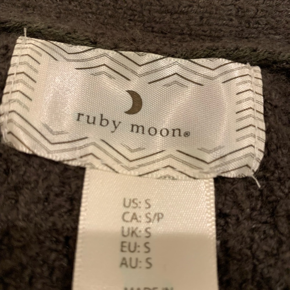 🦋Ruby Moon Sweater🦋 - Picture 5 of 5